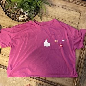 Nike women cropped tshirt